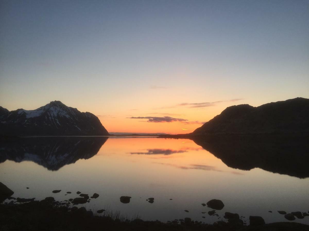 Midnight Sun View Lofoten Leknes Esterno foto